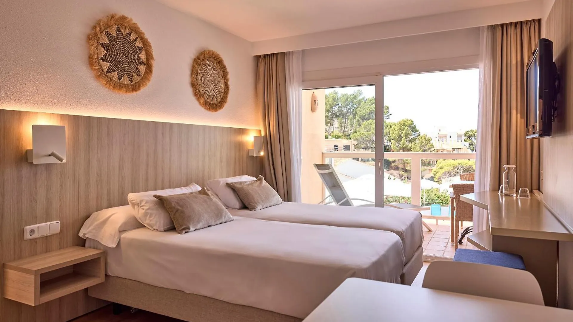 ****  Universal Aparthotel Don Camilo Sant Elm Spain