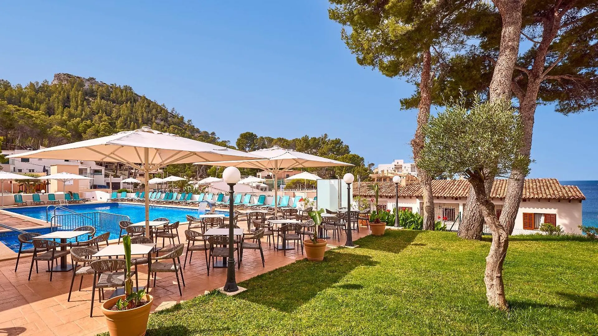 Universal Aparthotel Don Camilo Sant Elm