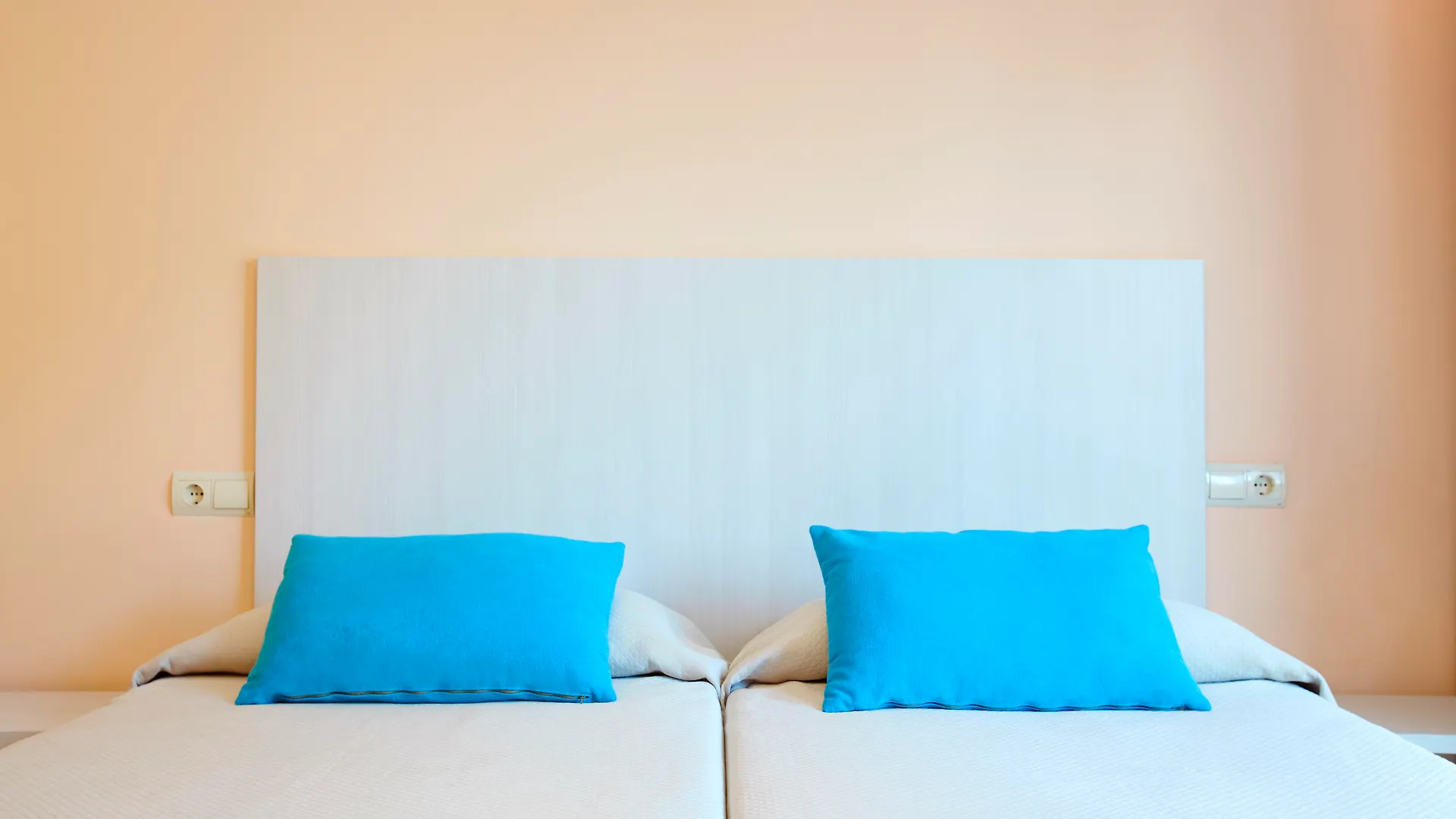 Universal Aparthotel Don Camilo Sant Elm