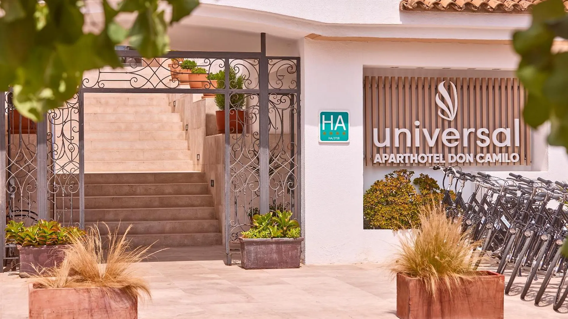 Universal Aparthotel Don Camilo Sant Elm