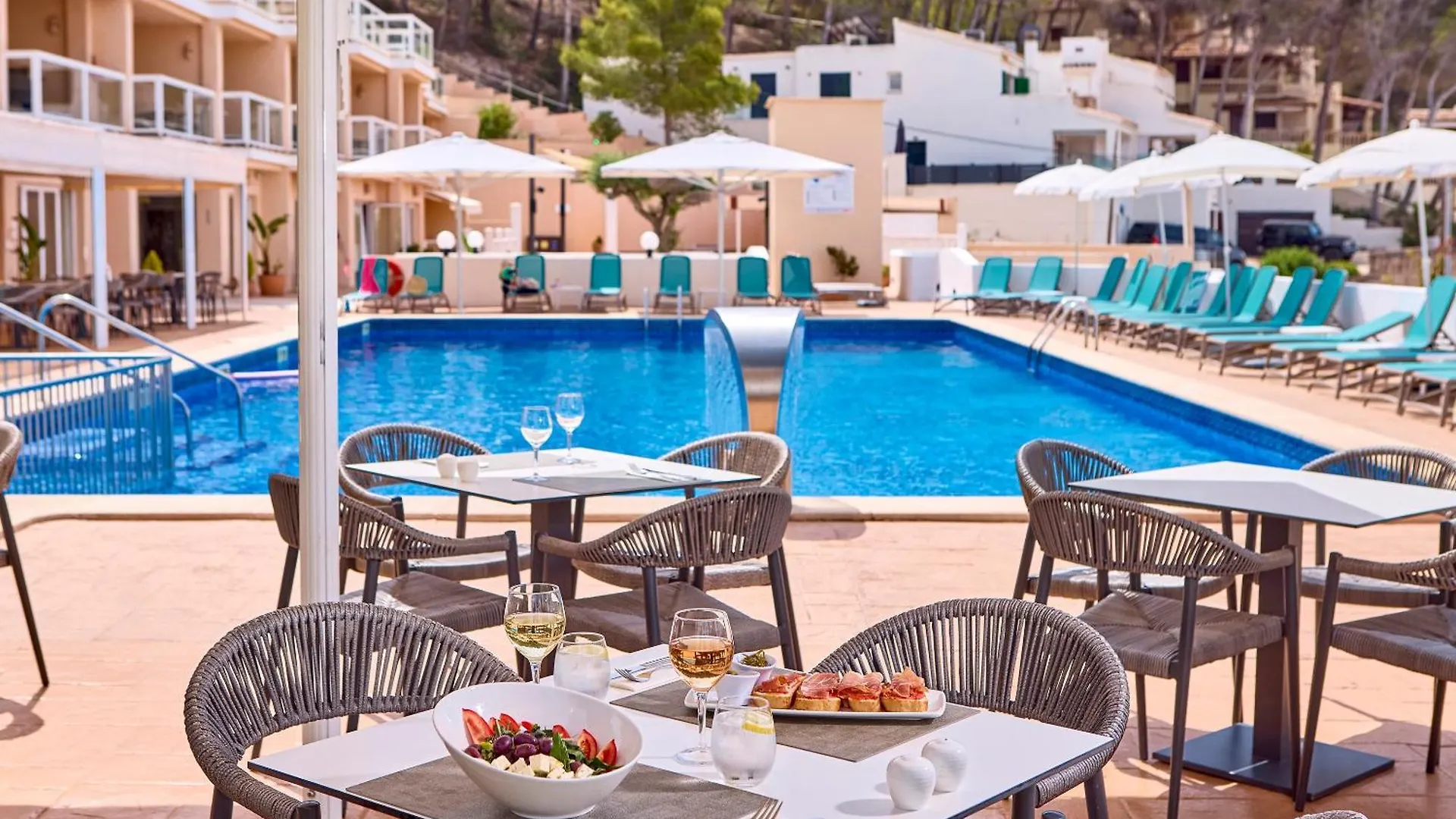 Universal Aparthotel Don Camilo Sant Elm